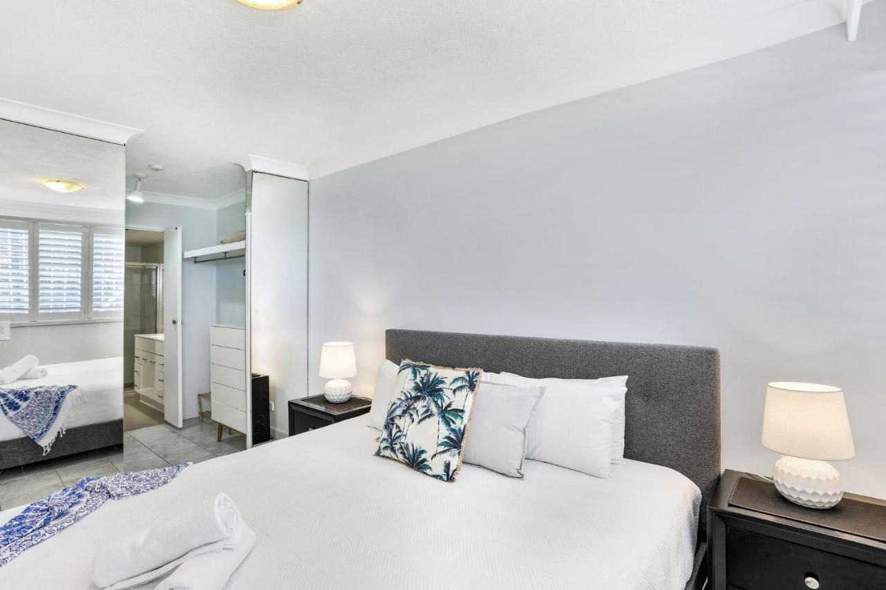 Breakers North Absolute Beachfront Apartments - Official Голд-Кост Экстерьер фото