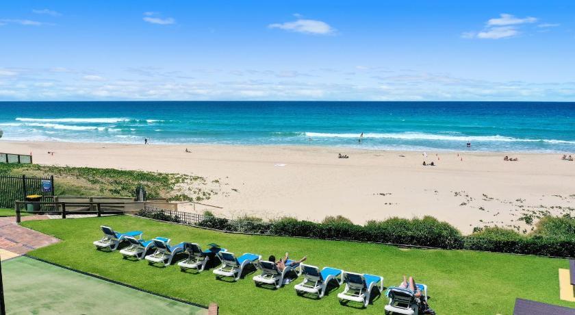 Breakers North Absolute Beachfront Apartments - Official Голд-Кост Экстерьер фото