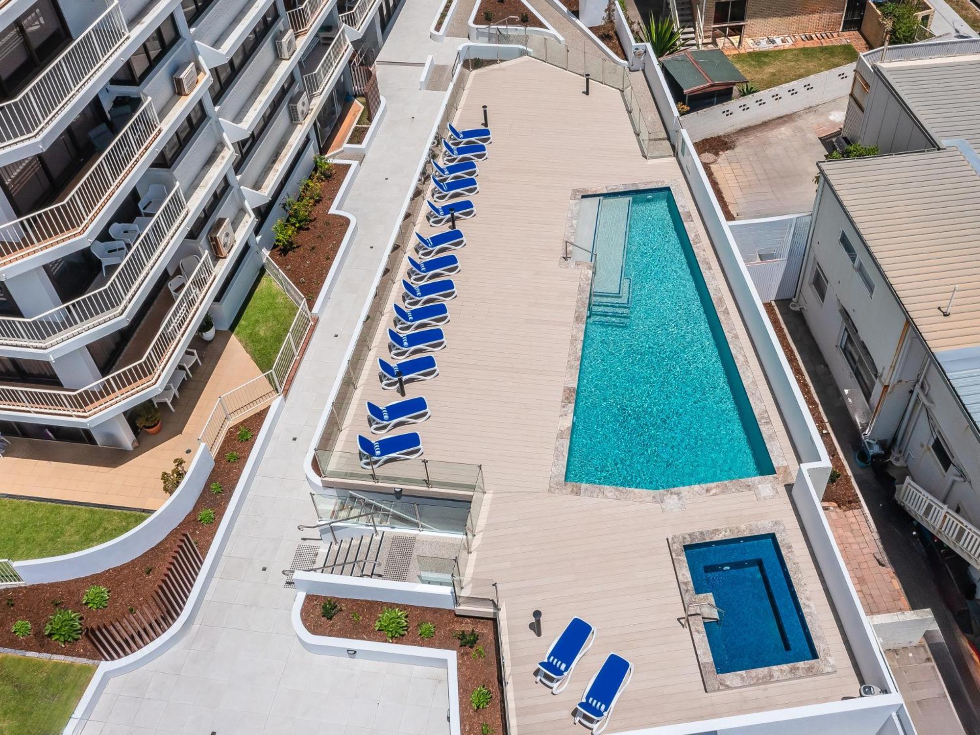 Breakers North Absolute Beachfront Apartments - Official Голд-Кост Экстерьер фото